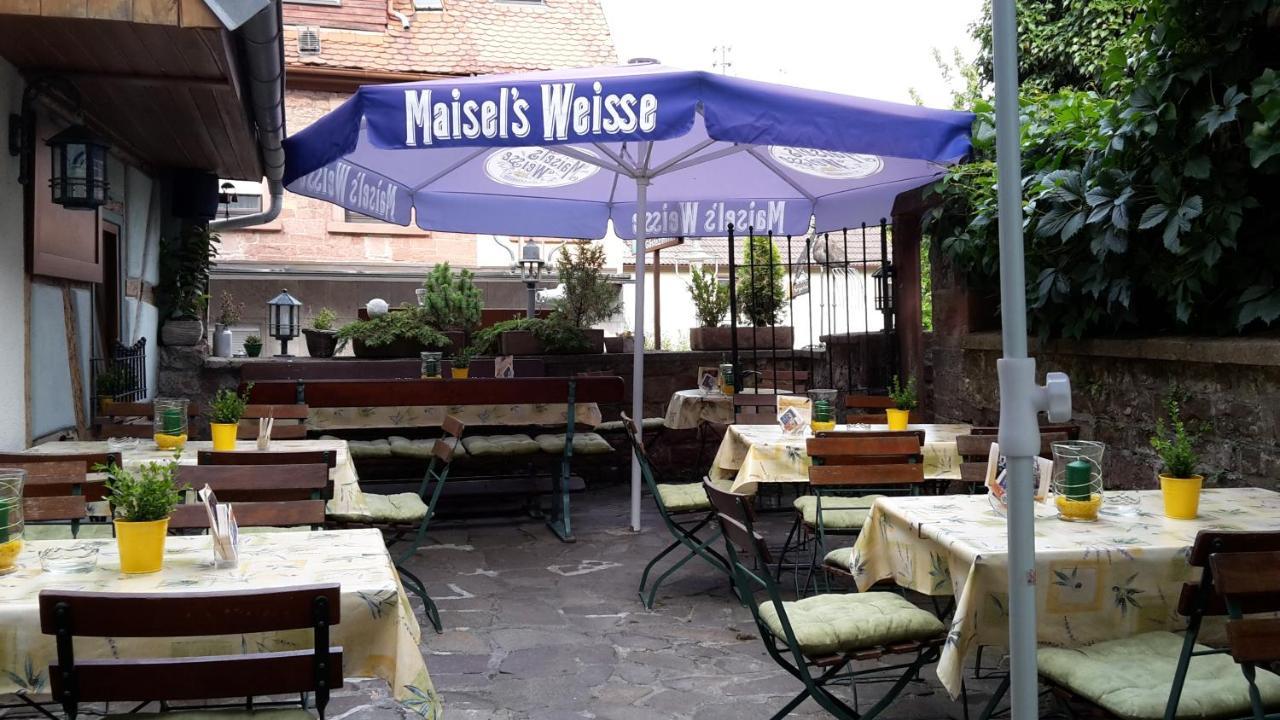 Hotel Zum Burgtoerle Wallduern Esterno foto
